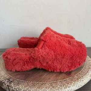 UGG Red Current Fuzz Sugar Clog Faux Fur Fluff Slippers Slides US 7 EUR 38 Furry - Picture 1 of 13