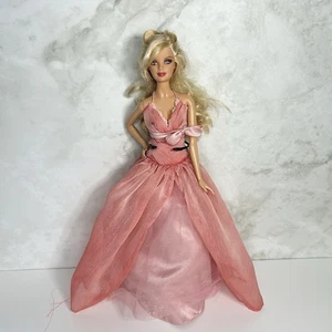 Barbie 2008: La bambola più da collezione al mondo - etichetta rosa senza scatola - Foto 1 di 12