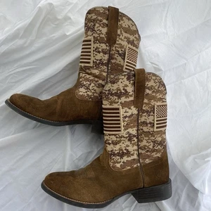 ARIAT 10023362 Patriot USA Flag Western Boots Men's 10.5 D Desert Camo - Picture 1 of 11