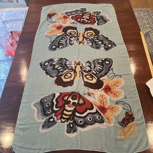 Enorme bufanda Gucci con mariposas - Imagen 1 de 4