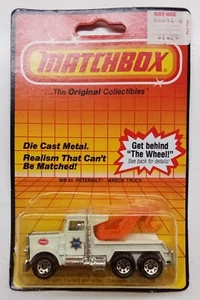 Matchbox Peterbilt Wreck Truck MB61 SFPD Police Tow Truck Vintage 1983 White NIP - Picture 1 of 3