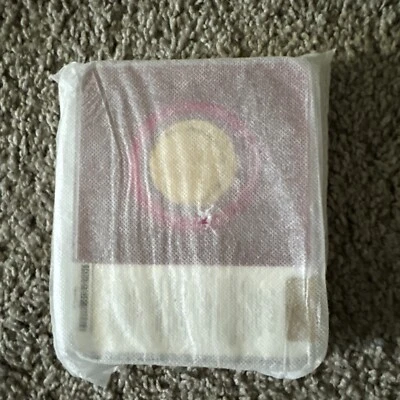 Foreo - Image 1 of 3