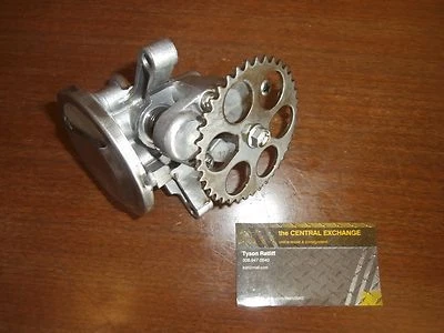 81 Yamaha Maxim XJ 650 XJ650 Genuine Engine Crank Bottom Motor Oil Pump Gear Set - Image 1 of 4