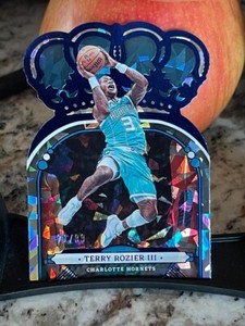 2022-23 Panini Crown Royale Terry Rozier III Blue Cracked Ice /99 Hornets