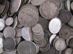 Canada Silver Coin Lot 500 grams, Half kilo lot of Canadian Silver coins Mixed - Picture 1 of 2