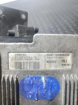 7700102301 centralina motore per RENAULT MEGANE I COACH COUPE (DA0) 2.0 144881 - Immagine 1 di 3