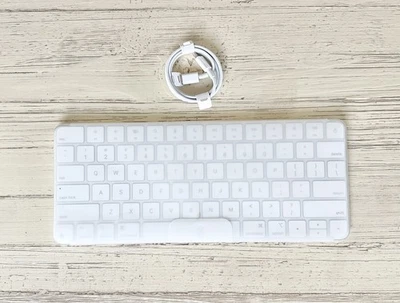 Apple Magic Keyboard - White - A3203 - MLA22LL - USB-C - Image 1 of 2