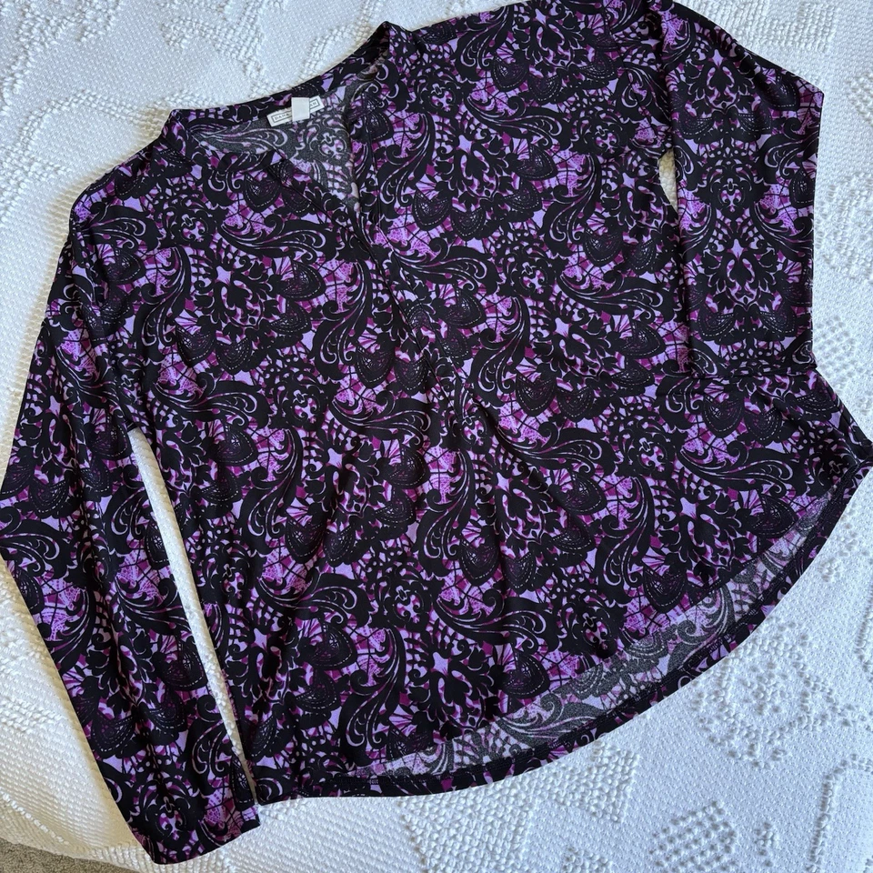 Dana Buchman Mujer Talla Grande Morado Manga Larga Paisley Patrón Cuello en V Blusa Foto 1 de 4