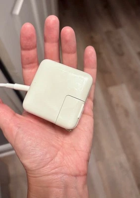 Adaptador de corriente Apple MY1W2AMA 30W Foto 1 de 2