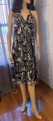 Vestido Halter Donna Ricco New York Negro Blanco Floral Seda Talla 10 Nuevo con Etiquetas Foto 1 de 4