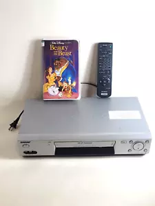 Sony SLV-N77 VCR / VHS Player Video Cassette Recorder Hi-Fi Stereo - Foto 1 di 16