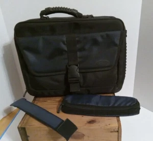 Targus 17 inch Laptop Bag/Briefcase - Black And Blue No Strap - Picture 1 of 6