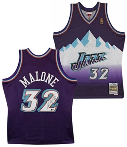 Jazz Karl Malone Signed 1996-97 Purple Mitchell & Ness Swingman Jersey BAS Wit - Picture 1 of 6
