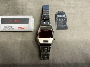 SEIKO ALBA AKA AMAD003 W670-4000 ARGENTO con custodia - Foto 1 di 20