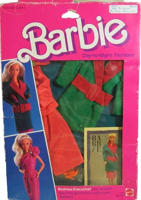 BARBIE 1984 DAY TO NIGHT FASHIONS "EXECUTIVO DE NEGÓCIOS!" CONJUNTO DE ROUPAS #9083 - SEM ETIQUETAS - Imagem 1 de 4