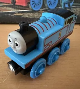 Curva de aprendizaje de madera Thomas el tren! ¡Nuevo Suelto! - Imagen 1 de 5