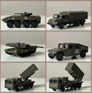 Armatura militare auto carro armato trasportatore camion modellino pressofuso scala 1:80-1:102 Welly - Foto 1 di 57