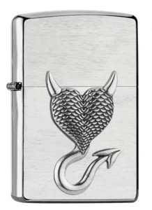 NEW ZIPPO DEVIL HEART TAIL PETROL CIGARETTE LIGHTER 3D DESIGN WINDPROOF Z2007136 - Foto 1 di 3