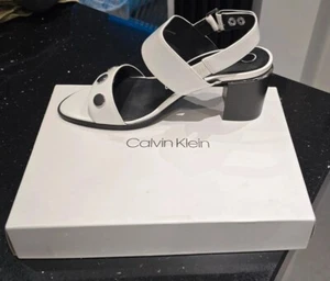 New beautiful Calvin Klein white block heel sandals (I paid £125) Size 8 - Picture 1 of 12