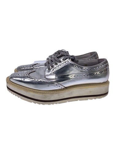 Scarpe eleganti PRADA SLV usate