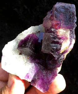 149g Amazing!!! Natural Fantastic Purple Cubic Fluorite Quartz Crystal ic5002 - Picture 1 of 12