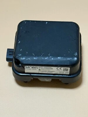 C296400030 | 2015 - 2017  Hyundai Sonata Adaptive Cruise Control Distance Radar  - Image 1 of 4