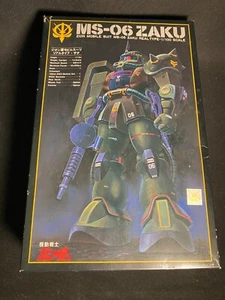 ZAKU Real Type MS-06 1/100 Vintage Model Kit "Banzai Bandai Mark" 1982 Early Lot - Bild 1 von 24