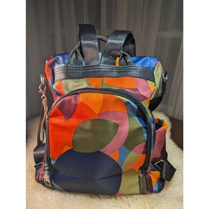 Mochila resistente al agua con dijes Cony - Imagen 1 de 6