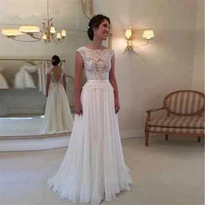 Elegantes vestidos de novia de playa con cuello en O línea en A apliques de encaje sin espalda - Imagen 1 de 8