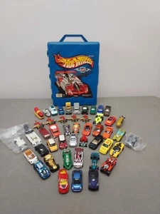 Tara Hot Wheels 48 Car Carrying Storage Case Plastic 20020 Oscar Meyer Weiner - Picture 1 of 22