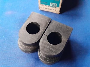 NOS GM Stabilizer Bar Shaft Bushings # 3903083 PAIR - Picture 1 of 4
