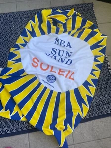 Cirque De Soleil Beach Art Show Towel Circus - Picture 1 of 3