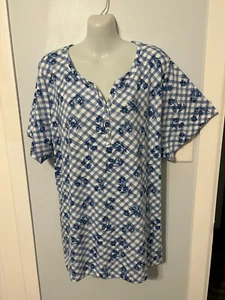 Top Karen Scott blu a quadri e floreale scollo a V con manica corta nuovo con etichette taglie forti 1X - Foto 1 di 3