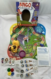 Juego Bingo Is His Name-O 2002 de Milton Bradley completo/funciona excelente estado - Imagen 1 de 8