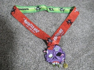 Medalla de maratón 2019 Runtastic Events Salt Lake City Utah "The Haunted Half 13,1" - Imagen 1 de 6