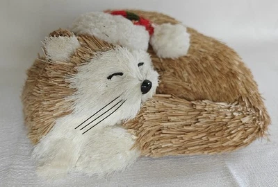 Pier 1 Importaciones Navidad Sisal Gato Dormir Con Sombrero Vacaciones Paja Decoración Foto 1 de 4