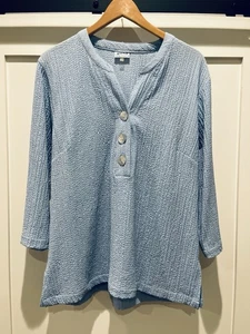 Habitat Abalone Button Top in hellblau - Damen Large - Lagenlook - Bild 1 von 8