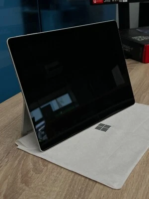 Microsoft Surface Pro 11 - 13" - 16GoRAM - 512Go - Photo 1/4
