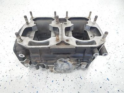 Arctic Cat Snowmobile 1991-1996 Wildcat 700 Engine Crankcase - 3003-940 — 第 1/4 张图片