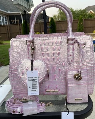 Brahmin Rosa Agua Pequeña Finley con Corazón Monedero y Lennon Pequeña Cartera CC Foto 1 de 4