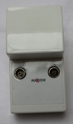 Maxview Plug In Signal Booster.  230V~50HZ. With 2 Coax cables. - Image 1 of 3