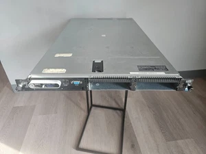 Dell Poweredge 1950 dual Xeon 1gb  no hdd - Picture 1 of 8