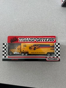 Remolque Matchbox Super Star Transporters CY104 Ernie Irvan KODAK #4 NUEVO - Imagen 1 de 2