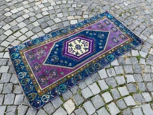 Carpet, Turkish rug, Vintage rug, Handmade rug, Runner, Wool | 2,7 x 5,5 ft - Picture 1 of 10