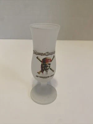 Piratas del Caribe del Parque Disney en el fin del mundo huracán vaso esmerilado Foto 1 de 4