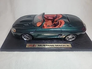 Maisto Dark Green Mustang Mach III 1:18 Scale Collectable - Picture 1 of 5