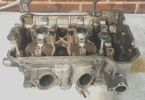 HONDA VFR 800 VTEC 2002 2005 RC46 ENGINE CYLINDER HEAD REAR - Picture 1 of 7