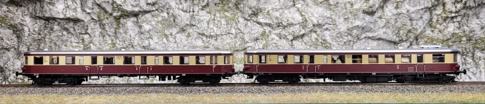 HOBBYTRAIN H2680 DIGITAL SOUND ESU Dieseltriebwagen 2-tlgVT137/VS145 DRG Ep. Il - Bild 1 von 4