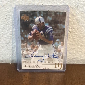 2001 Upper Deck NFL Legends Johnny Unitas sur carte autographe HOF RARE - Photo 1/2