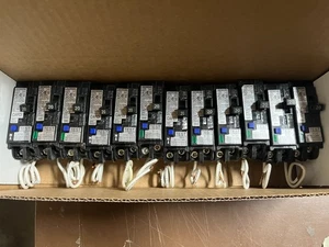 12 X Siemens QA120AFC 20 amperios un polo 120 voltios combinación enchufable AFCI interruptor - Imagen 1 de 2